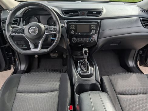 Used 2017 Nissan Rogue S image 12