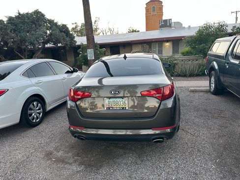 Used 2011 Kia Optima LX image 4