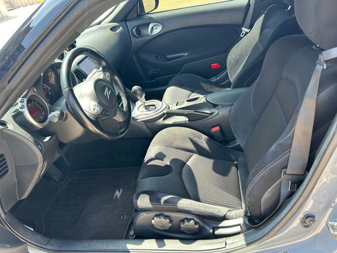 Used 2017 Nissan 370Z Coupe image 14