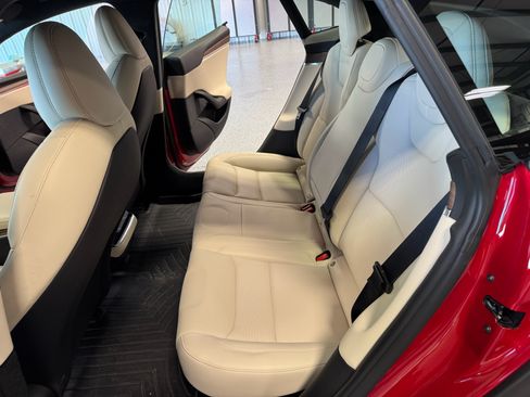 Used 2022 Tesla Model S Standard Range image 12