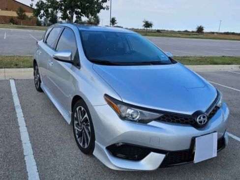 Used 2016 Scion iM image 5