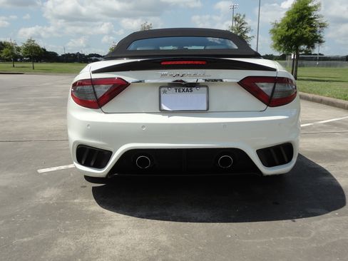 Used 2018 Maserati GranTurismo MC image 5
