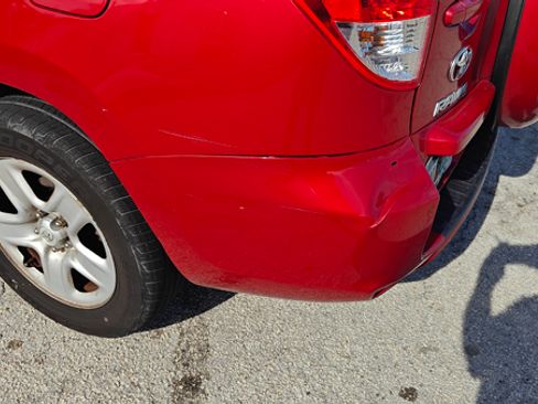 Used 2011 Toyota RAV4 2WD w/ Base L4 Extra Value Pkg image 11