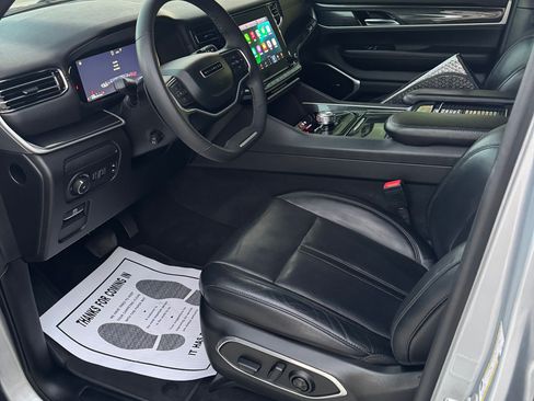 Used 2022 Jeep Wagoneer Series I image 14