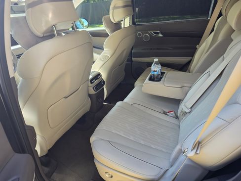 Used 2024 Genesis GV80 2.5T w/ Prestige Package image 11