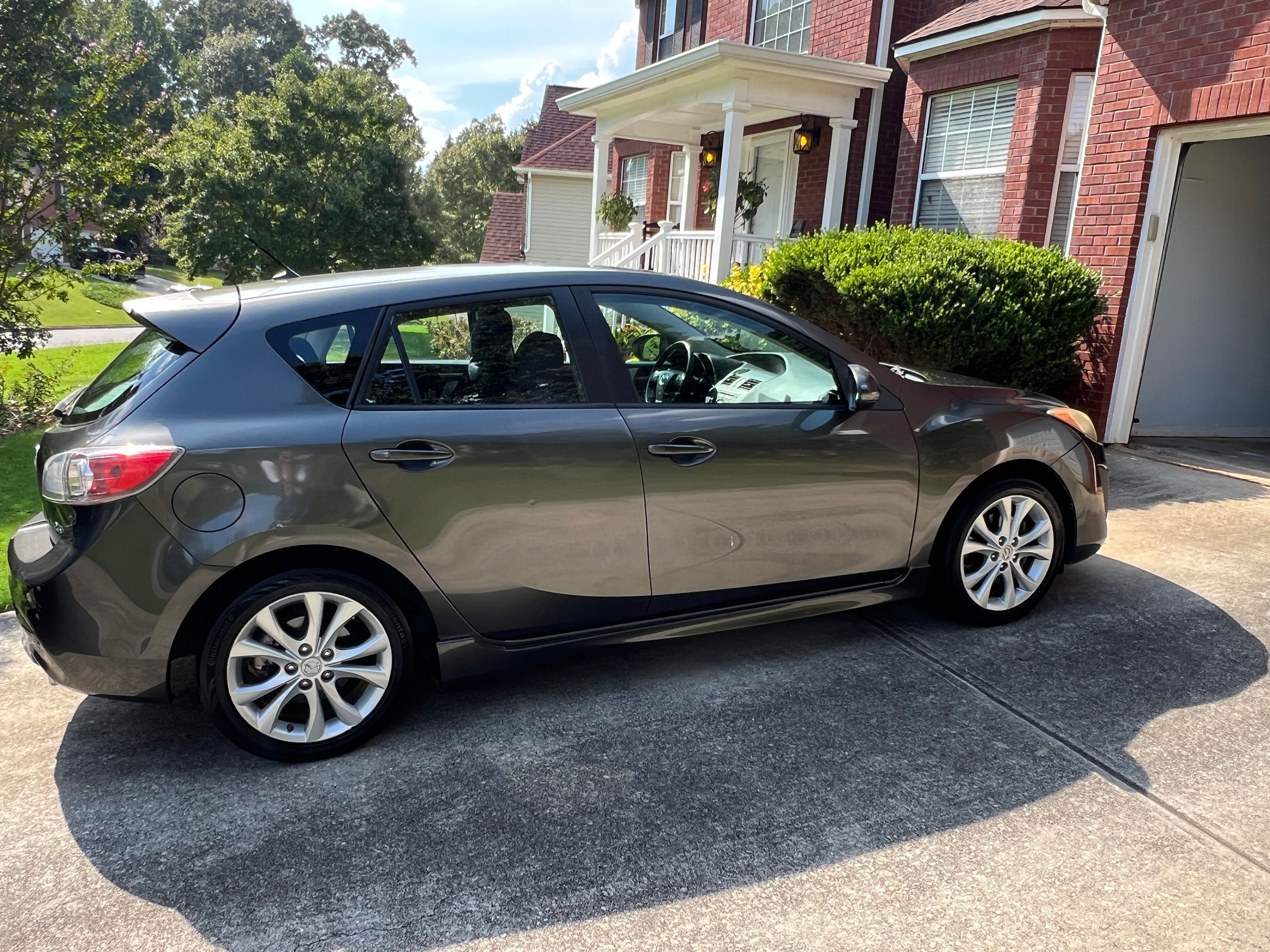 Used 2010 MAZDA MAZDA3 s Sport FWD image 2