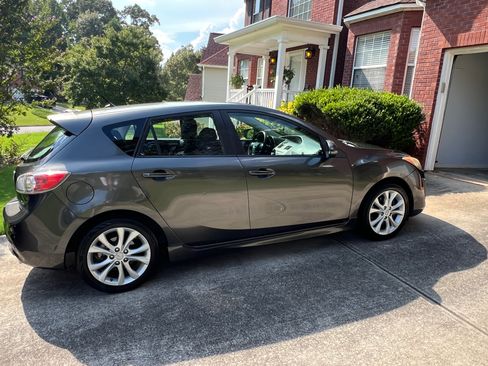 Used 2010 MAZDA MAZDA3 s Sport FWD image 2