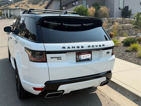 Used 2021 Land Rover Range Rover Sport HST AWD/4WD image 8