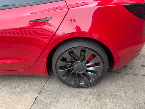 Used 2022 Tesla Model 3 Performance image 11