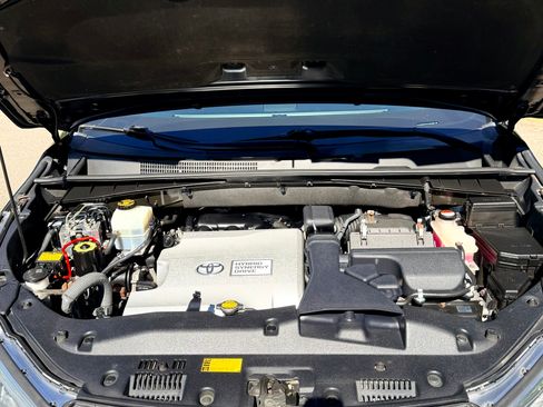 Used 2015 Toyota Highlander Limited Platinum image 16