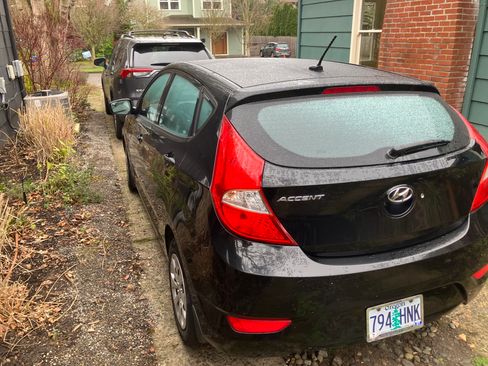 Used 2015 Hyundai Accent GS image 12