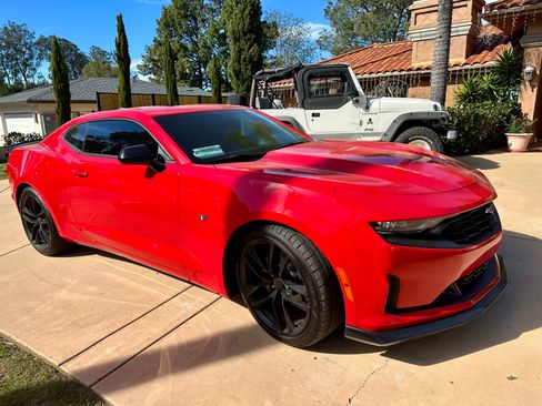 Used 2019 Chevrolet Camaro LT w/ 1LE Track Performance Package image 4