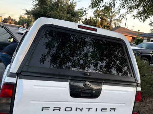 Used 2003 Nissan Frontier XE RWD image 19