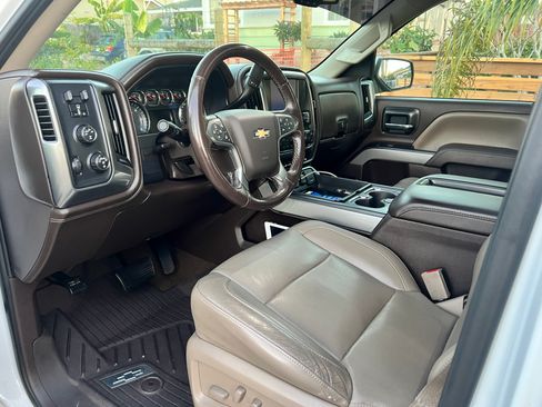 Used 2015 Chevrolet Silverado 1500 LTZ Z71 w/ LTZ Plus Package image 8