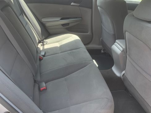 Used 2009 Honda Accord EX image 9