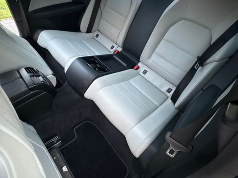 Used 2014 Mercedes-Benz C 250 Coupe image 17
