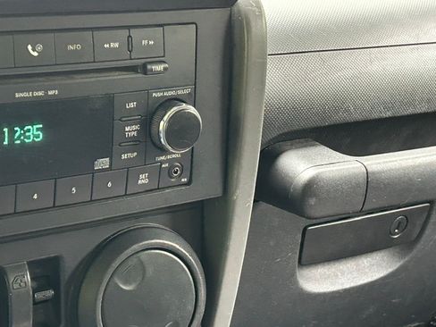 Used 2008 Jeep Wrangler X AWD/4WD image 4