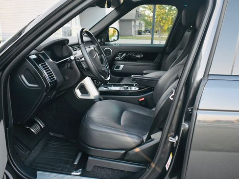 Used 2022 Land Rover Range Rover P525 Westminster Edition image 6