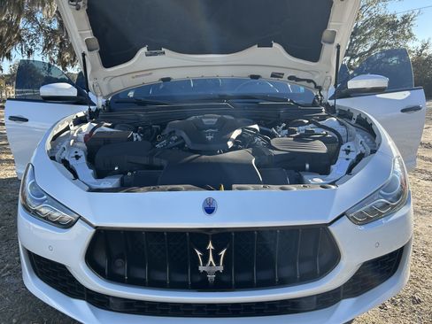 Used 2021 Maserati Ghibli image 4