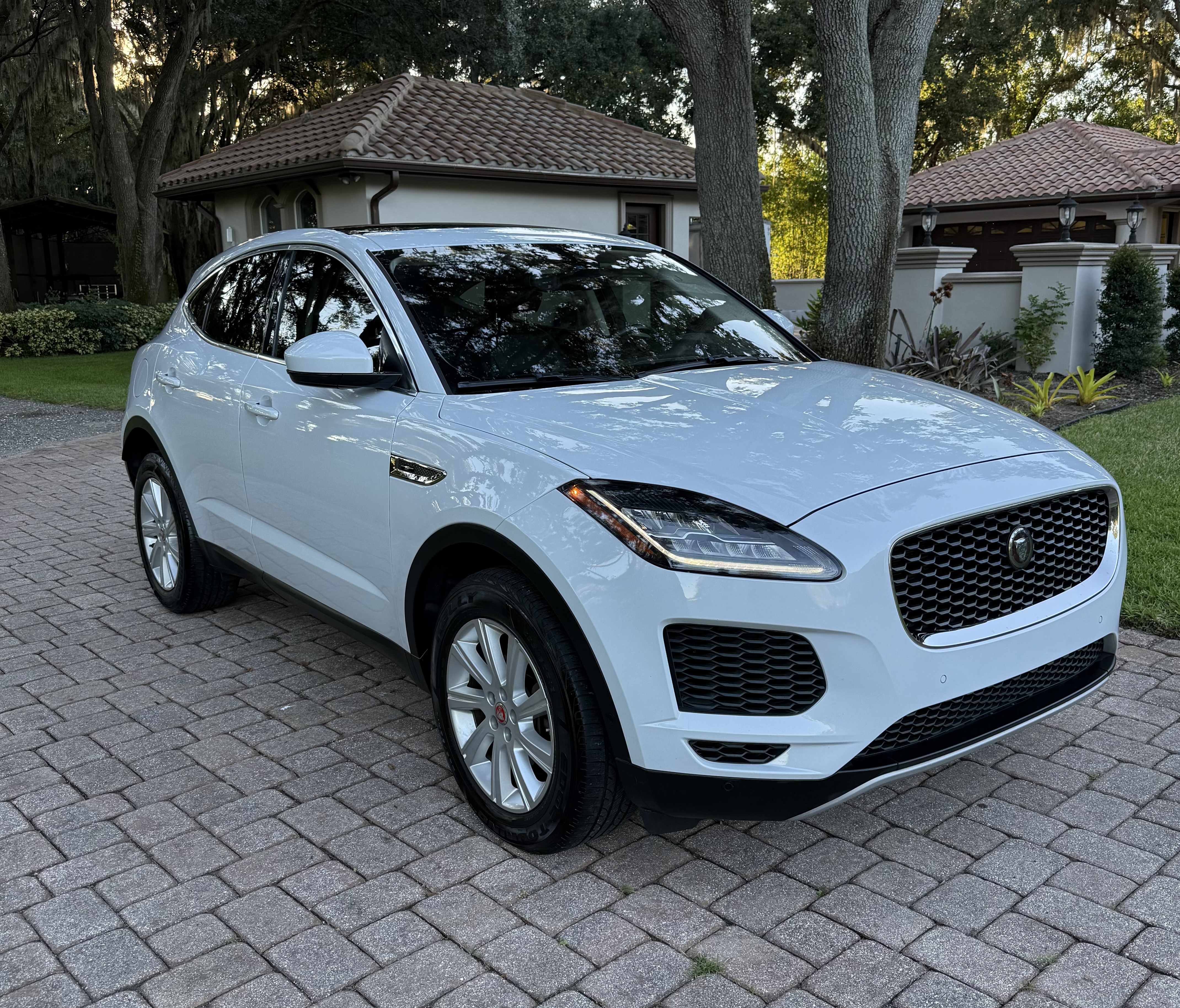 Used 2018 Jaguar E-PACE S AWD/4WD image 13