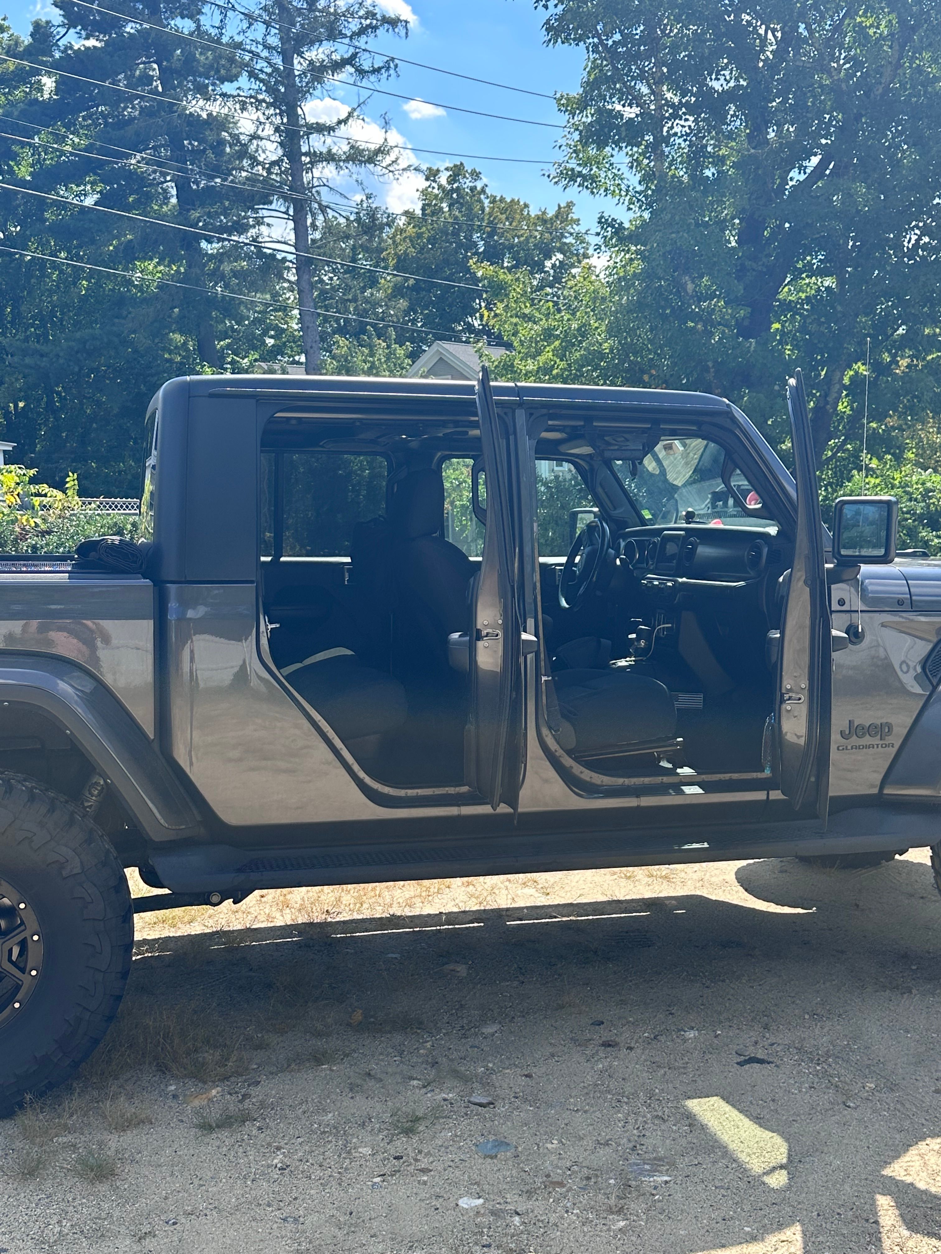 Used 2021 Jeep Gladiator Sport AWD/4WD image 14