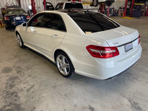 Used 2011 Mercedes-Benz E 550 Sedan image 11