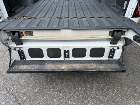 Used 2022 GMC Sierra 3500 Denali AWD/4WD image 6
