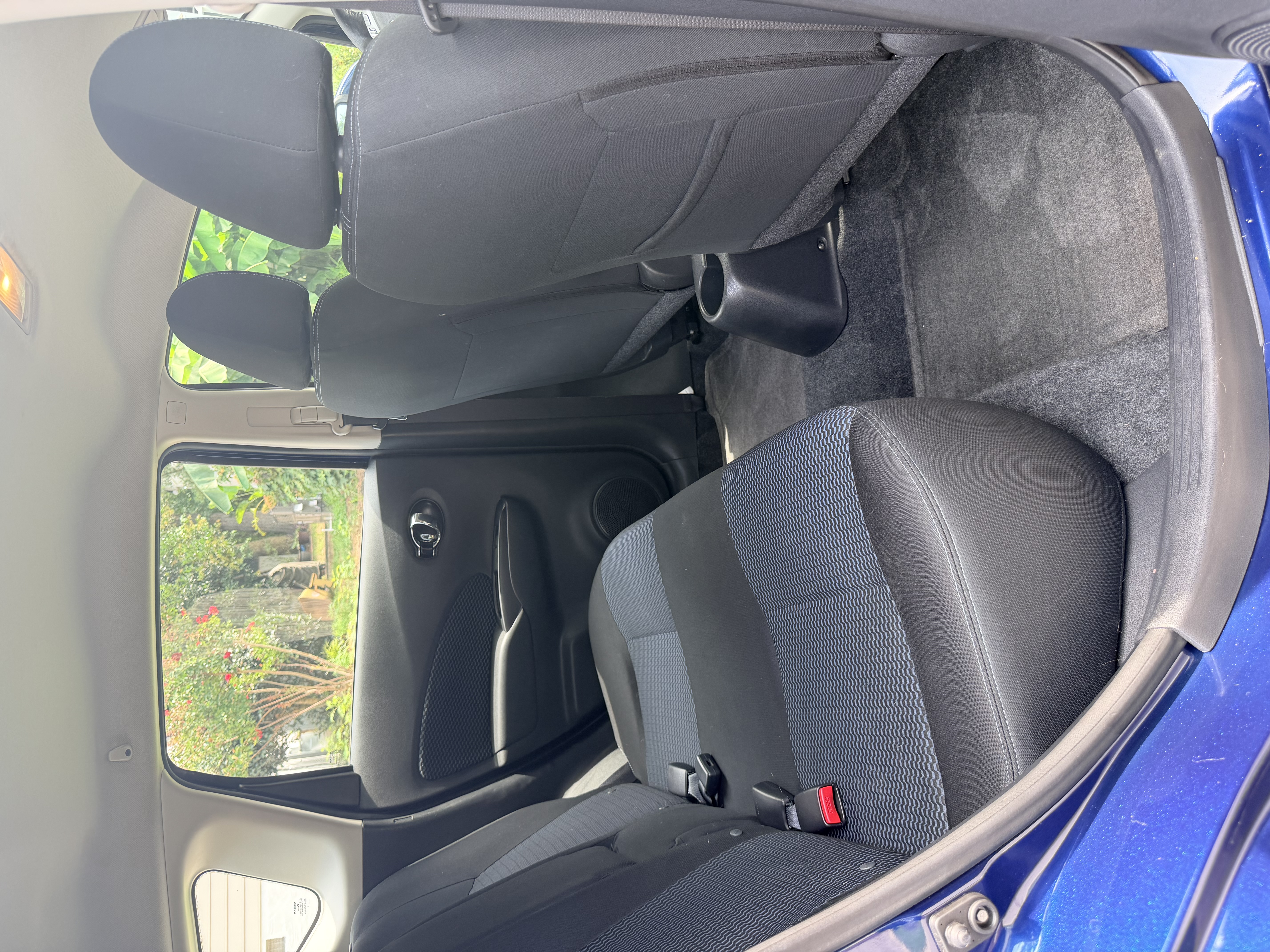 Used 2017 Nissan Versa Note FWD image 6