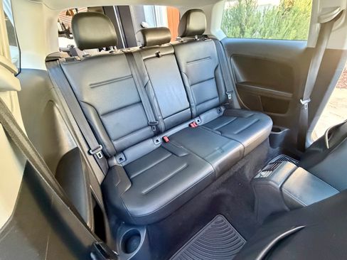 Used 2015 Volkswagen Golf S FWD image 10