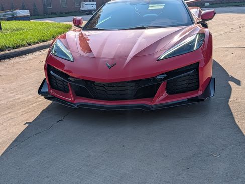 Used 2024 Chevrolet Corvette E-Ray w/ ZER Performance Package image 25