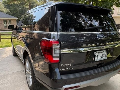 Used 2024 Ford Expedition Limited RWD image 10