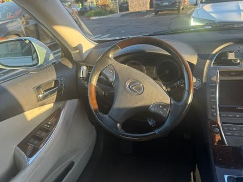 Used 2011 Lexus ES 350 FWD image 5