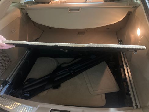 Used 2010 Cadillac CTS Luxury image 12