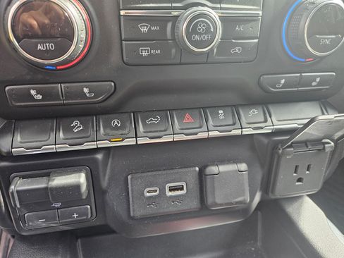 Used 2019 Chevrolet Silverado 1500 RST w/ All-Star Edition image 13