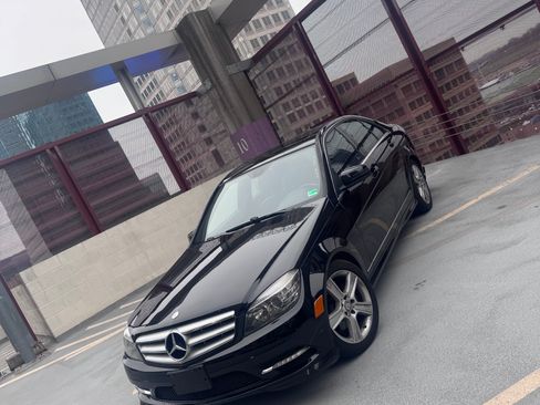 Used 2011 Mercedes-Benz C 300 Sedan image 2