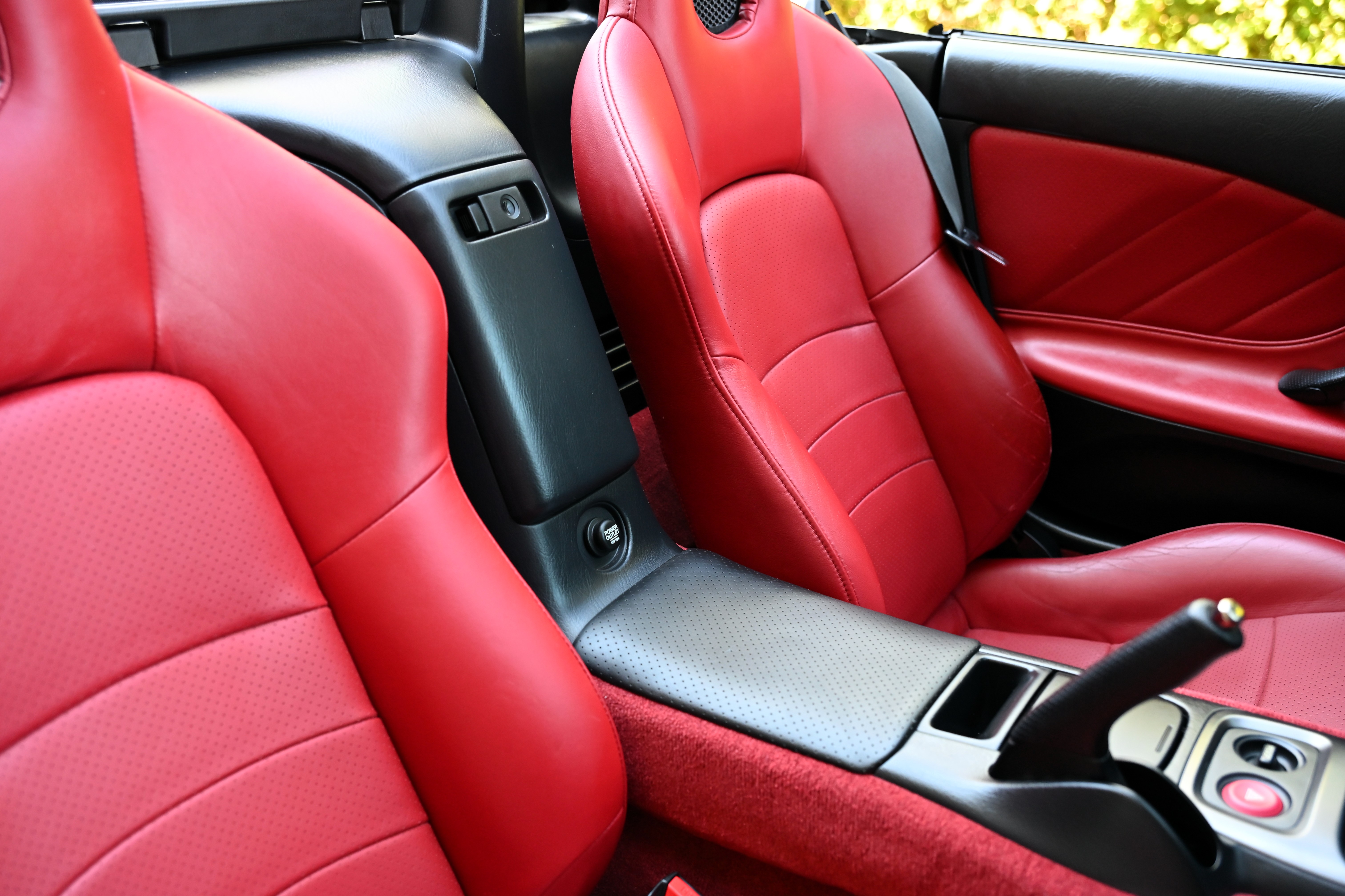 Used 2001 Honda S2000 image 25