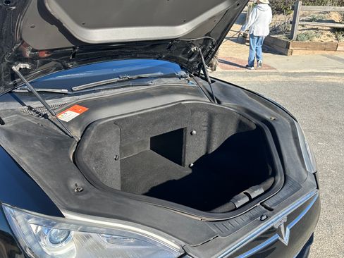 Used 2014 Tesla Model S image 11