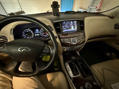 Used 2015 INFINITI QX60 AWD w/ Deluxe Touring Package image 6