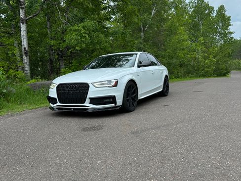 Used 2013 Audi S4 Prestige w/ Prestige Pkg image 2