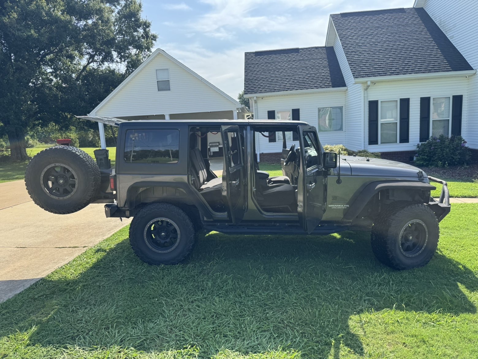 Used 2016 Jeep Wrangler Unlimited Sport w/ Quick Order Package 24S AWD/4WD image 5