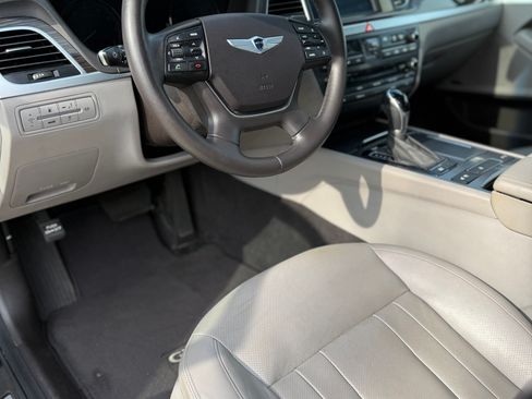 Used 2015 Hyundai Genesis 3.8 w/ Option Group 02 image 8