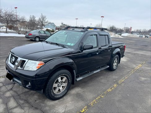 Used 2012 Nissan Frontier PRO-4X w/ Pro-4x Luxury Pkg AWD/4WD image 15