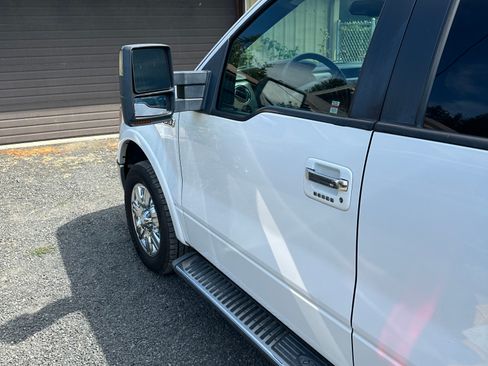 Used 2010 Ford F150 Lariat image 2