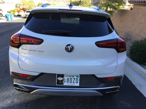 Used 2023 Buick Encore GX Essence w/ Experience Buick Package image 12