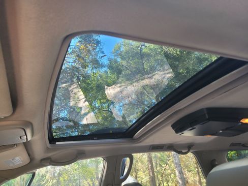 Used 2005 Toyota Sequoia Limited image 10