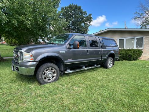 Used 2005 Ford F250 Lariat AWD/4WD image 19