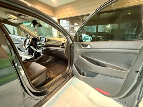 Used 2021 Hyundai Tucson SEL FWD image 23