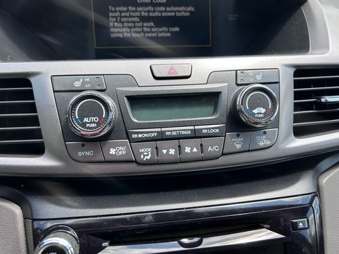Used 2015 Honda Odyssey EX-L image 16