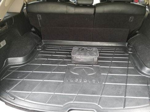 Used 2006 INFINITI FX35 35 Sport Utility 4D image 8