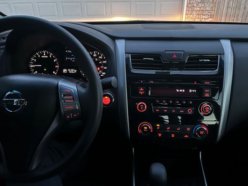 Used 2013 Nissan Altima 2.5 S image 15